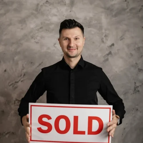 Top Reasons to Sell Your Business in Today’s Market